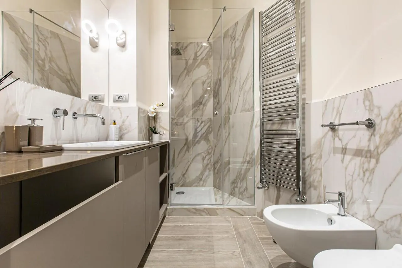Apartment Duomo Terrace Studio R&R Mailand